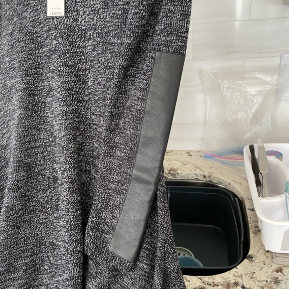 BCBG MaxAzria women's wool dress, XS. - Picture 6 of 8